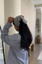 Load image into Gallery viewer, Cashmere Bandana: Ht. Gray