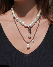 Load image into Gallery viewer, Spiral Vegan Pearl Necklace: Silver