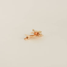 Load image into Gallery viewer, Metal Flower with Pearl Hair Clips | 3pcs | Gold