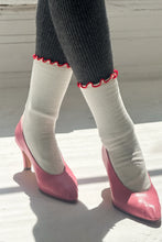 Load image into Gallery viewer, Ruffled Modal Socks: Cream / Red Edge