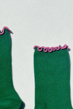 Load image into Gallery viewer, Ruffled Modal Socks: Spinach / Pink Edge