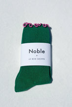 Load image into Gallery viewer, Ruffled Modal Socks: Spinach / Pink Edge