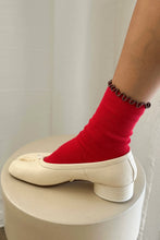 Load image into Gallery viewer, Ruffled Modal Socks: Paprika / Brown Edge
