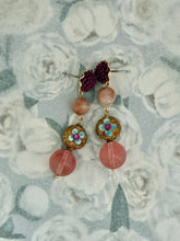 Load image into Gallery viewer, Daisy Earrings