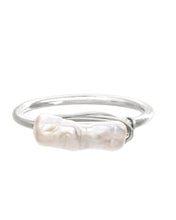 Load image into Gallery viewer, Halle Ring: Sterling Silver