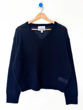 Load image into Gallery viewer, Matthew V-Neck Mohair Sweater: Navy