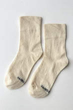Load image into Gallery viewer, Breezy Sneaker Socks: Naturel