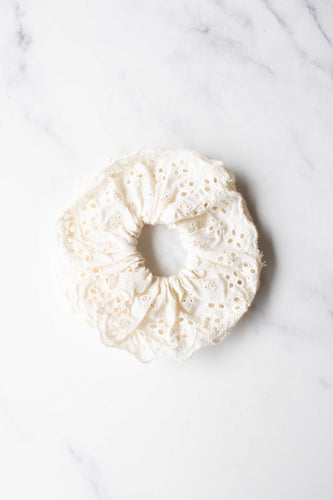Floral Lace Hair Scrunchie: Cream