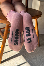 Load image into Gallery viewer, Ruffled Hugger Crew Socks: VINTAGE PINK / BLACK