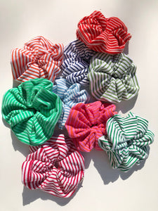TERRY CLOTH STRIPE SCRUNCHIE: LIGHT BLUE STRIPE
