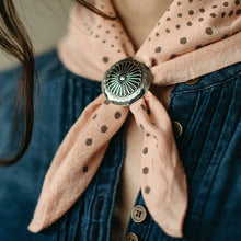 Load image into Gallery viewer, Concho Scarf Slide