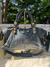 Load image into Gallery viewer, Balenciaga Navy City Giant 21 Bag