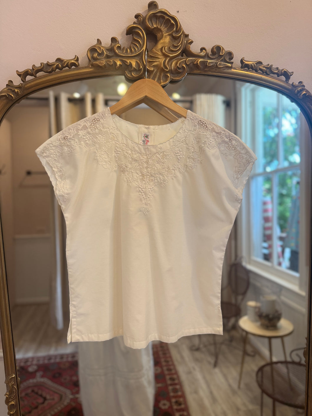 SSV - 80s Embroidered Eyelet Top [L]