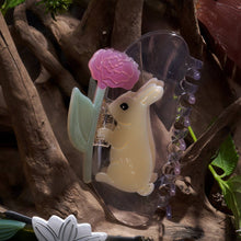 Load image into Gallery viewer, Peony Claw