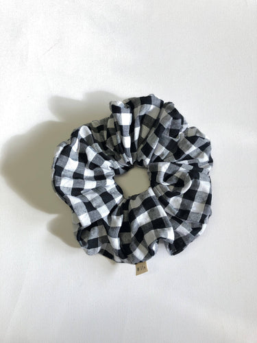 OVERSIZED GINGHAM SCRUNCHIES: ROCK