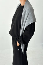 Load image into Gallery viewer, Cashmere Shawl: Ht. Grey
