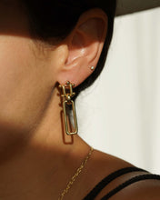 Load image into Gallery viewer, Robb Earrings