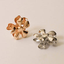 Load image into Gallery viewer, Flower Metal Hair Claw Clip | Gold