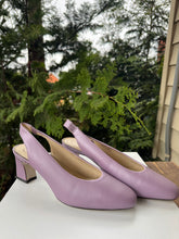 Load image into Gallery viewer, NEW Lilac Leather Slingback Pumps [8]