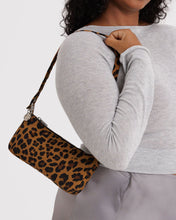 Load image into Gallery viewer, Nylon Pochette - Leopard