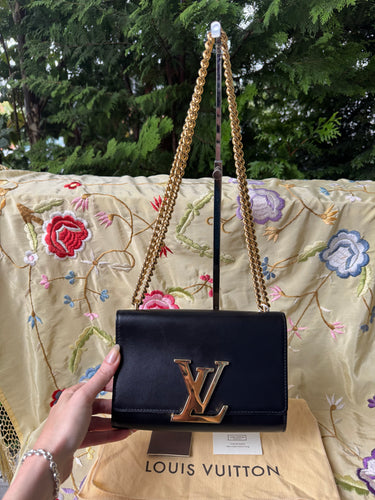LOUIS VUITTON 00's Chain Louise Pochette Shoulder Bag