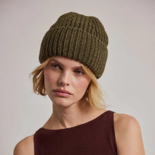 Load image into Gallery viewer, Merino Wool Beanie - Mountain Green