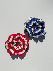 XL AWNING STRIPE SCRUNCHIE: RED APPLE