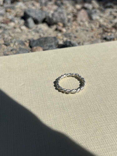 Thick Twist Ring