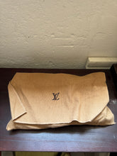 Load image into Gallery viewer, LOUIS VUITTON Vintage Black Epi Honfleur Bag