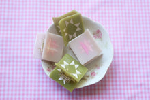 Load image into Gallery viewer, Matcha Quilt Claw: XS