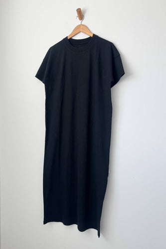 Her Dress: Black