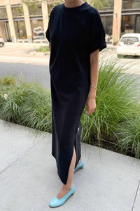 Her Dress: Black