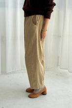 Load image into Gallery viewer, Corduroy Arc Pants - Khaki