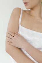 Load image into Gallery viewer, Loop I Ring: Sterling Silver
