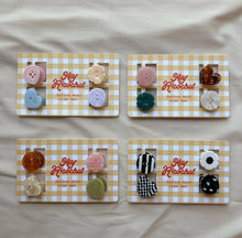 Load image into Gallery viewer, Button Mini Claw Set: Pastel
