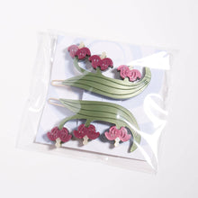 Load image into Gallery viewer, Bleeding Heart Barrette Set