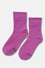Load image into Gallery viewer, Sneaker Socks: Azalea