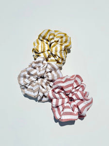 STRIPE BUBBLE SCRUNCHIES: RED BEAN