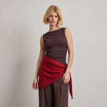 Load image into Gallery viewer, Merino Wool Triangle Scarf (L) - Robust Red