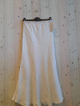 Load image into Gallery viewer, Bia-cut Linen Skirt: White
