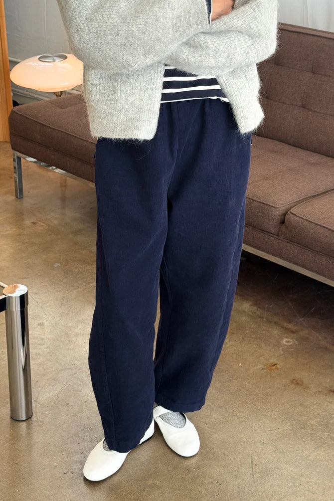 Corduroy Arc Pants - Navy