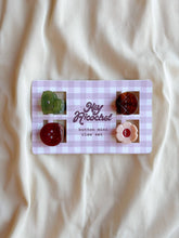Load image into Gallery viewer, Button Mini Claw Set: Pastel