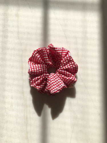 XL GINGHAM SCRUNCHIES: RED