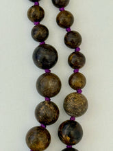 Load image into Gallery viewer, Winter Necklace