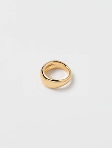 Forma Ring in Gold