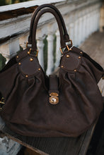 Load image into Gallery viewer, LOUIS VUITTON Mahina L Hobo Taupe