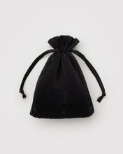 Load image into Gallery viewer, Pleated Baggu - Black