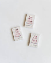 Load image into Gallery viewer, Wedding Lovebirds Matchbox