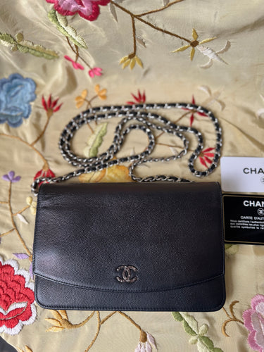 CHANEL 00's Chanel Pochette Caviar Wallet on Chain