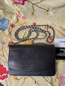 CHANEL 00's Chanel Pochette Caviar Wallet on Chain
